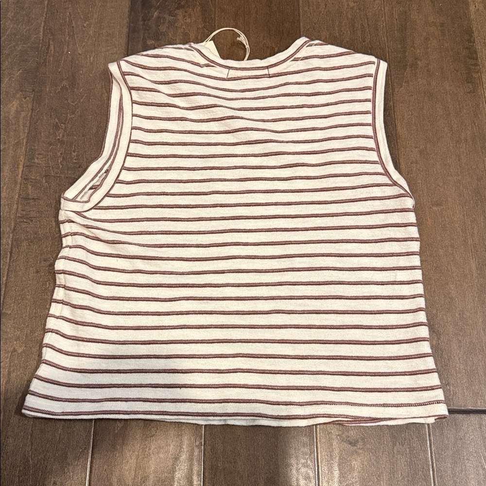AMO SLEEVELESS BABE TEE IN BONE MEDIUM‎ NWT - Picture 13 of 14